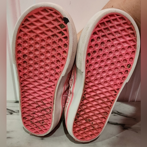 Vans x Hellow Kitty pink sneakers toddler size 7 - Picture 7 of 8